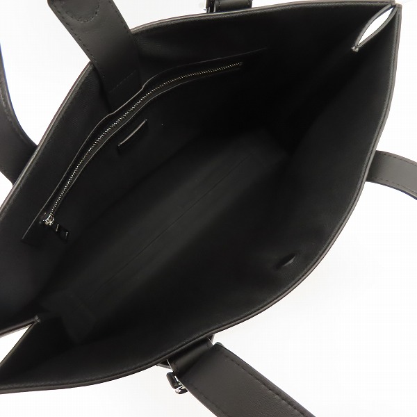 実際に弊社で買取させて頂いたLOEWE/ロエベ BUCKLE HORIZONTAL TOTE/バックル ホリゾンタル トート B692K96X04の画像 3枚目