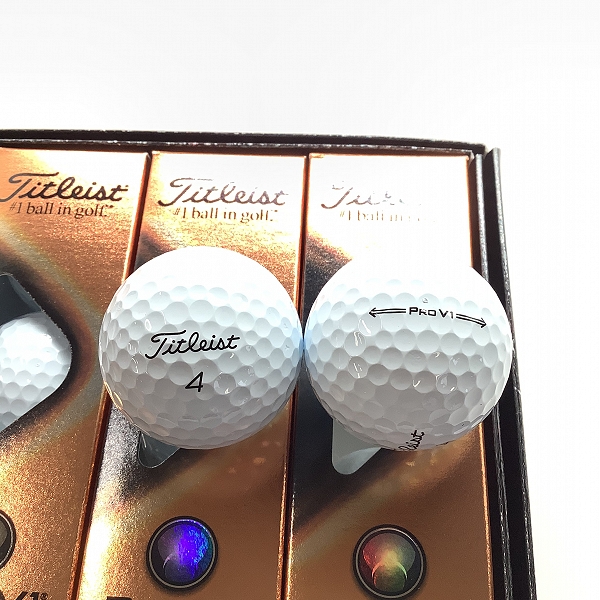 実際に弊社で買取させて頂いた【未使用/オウンネーム】Titleist/タイトリスト PRO V1 ゴルフボール 1ダースの画像 1枚目