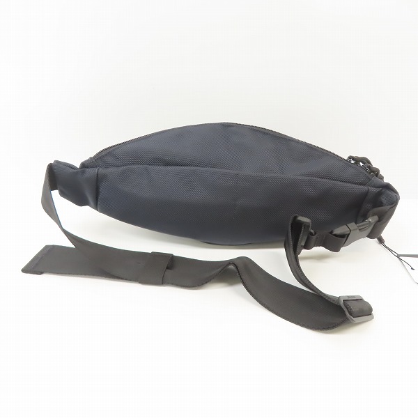 実際に弊社で買取させて頂いた(2)【未使用】BRIEFING/ブリーフィング TRIPOD トライポッド ボディバッグ BRF071219 DEEP SEAの画像 1枚目