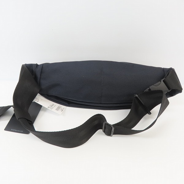 実際に弊社で買取させて頂いた(1)【未使用】BRIEFING/ブリーフィング TRIPOD トライポッド ボディバッグ BRF071219 DEEP SEAの画像 1枚目