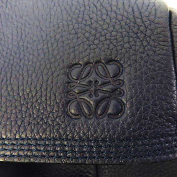 実際に弊社で買取させて頂いたLOEWE/ロエベ Tバックパック スモール グレインドカーフ 316.41.P32の画像 4枚目