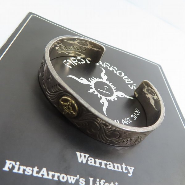 実際に弊社で買取させて頂いた【ギャラ付き】FIRST ARROWS/ファーストアローズ K18メタル 唐草バングル