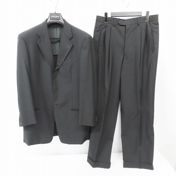実際に弊社で買取させて頂いたGIORGIO ARMANI/ジョルジオアルマーニ 3B ストライプ テーラードジャケット/スラックス セットアップ/48