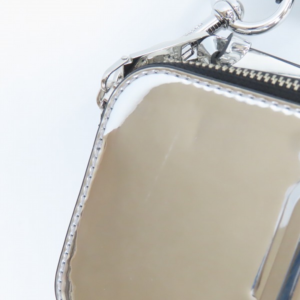 実際に弊社で買取させて頂いたMARC JACOBS/マークジェイコブス THE SNAPSHOT オールシルバー ショルダーバッグの画像 6枚目