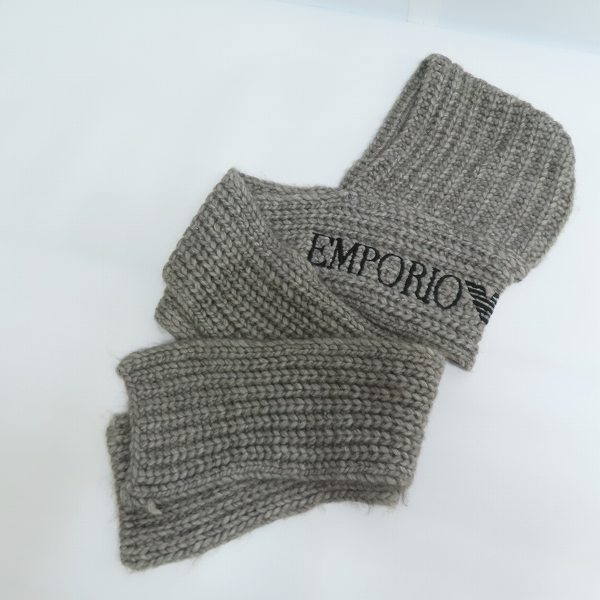 実際に弊社で買取させて頂いたEMPORIO ARMANI/エンポリオアルマーニ ニット帽子マフラー グレー フード×マフラー