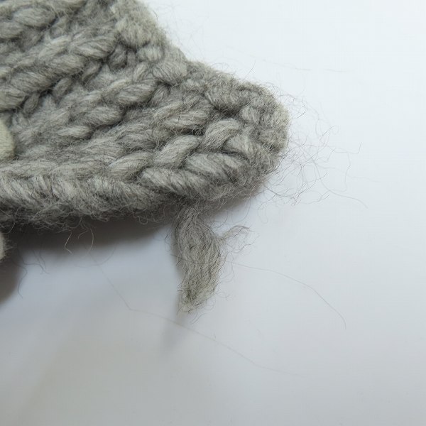 実際に弊社で買取させて頂いたEMPORIO ARMANI/エンポリオアルマーニ ニット帽子マフラー グレー フード×マフラーの画像 6枚目