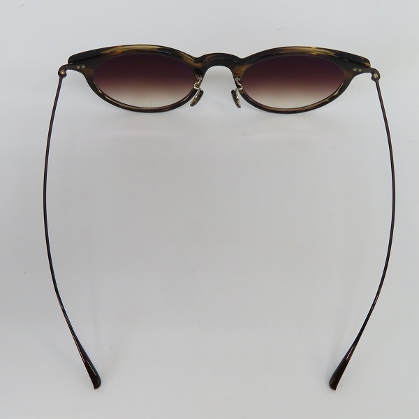 実際に弊社で買取させて頂いたOLIVER PEOPLES/オリバーピープルズ LETA VOT サングラス/アイウェアの画像 3枚目