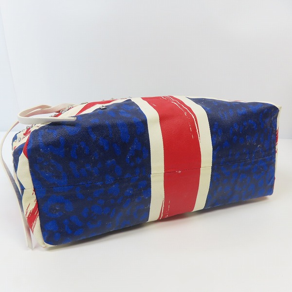 実際に弊社で買取させて頂いたJIMMY CHOO/ジミーチュウ  ユニオンジャック/国旗 スタッズ ハンドバッグ の画像 2枚目