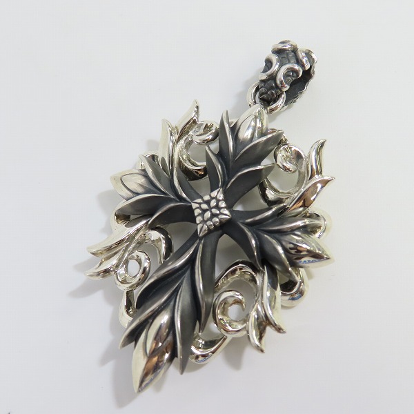 実際に弊社で買取させて頂いたBloody Mary/ブラッディマリー アンドロメダ ペンダント