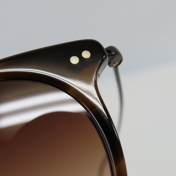 実際に弊社で買取させて頂いたOLIVER PEOPLES/オリバーピープルズ LETA VOT サングラス/アイウェアの画像 9枚目