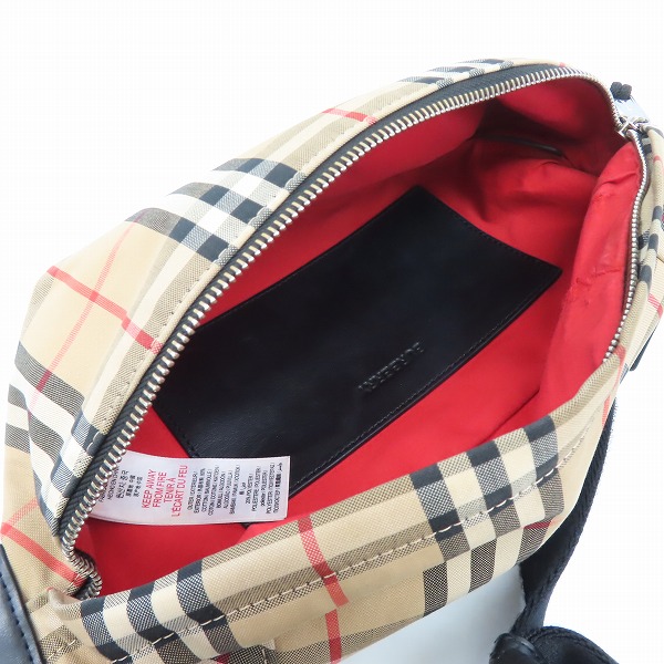 実際に弊社で買取させて頂いたBURBERRY/バーバリー MIDIUM VINTAGE CHECK BUM BAG バムバッグ ボディバッグ 8010430 の画像 3枚目