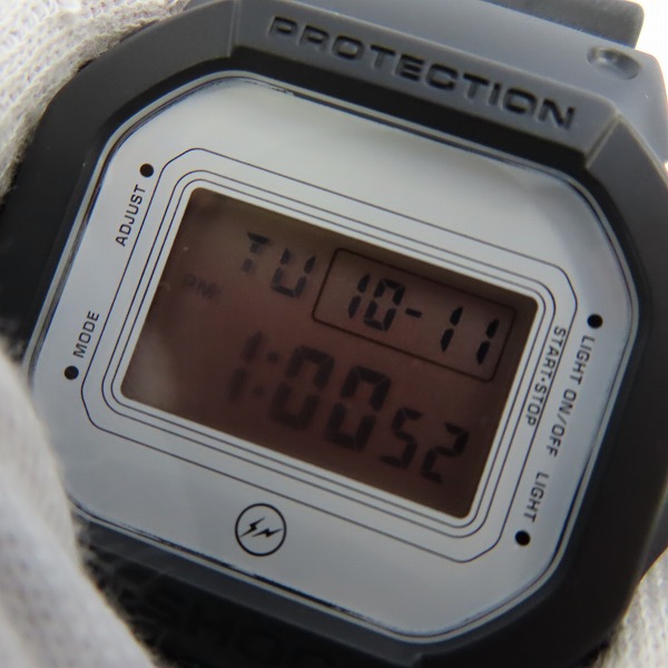 実際に弊社で買取させて頂いた(1)G-SHOCK/Gショック UCS×Fragment DESIGN UCS 10th ANNIVERSARY DW-5600VTの画像 4枚目