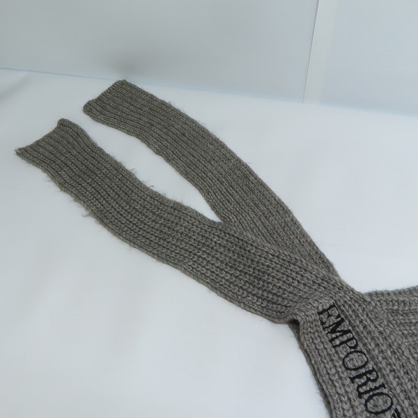 実際に弊社で買取させて頂いたEMPORIO ARMANI/エンポリオアルマーニ ニット帽子マフラー グレー フード×マフラーの画像 8枚目