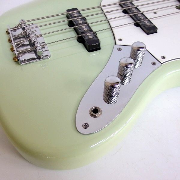 実際に弊社で買取させて頂いた★Bacchus/バッカス Universe Series ジャズベースType 4弦エレキベース ソフトケース付の画像 6枚目