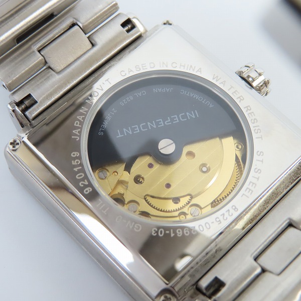 実際に弊社で買取させて頂いたindependent/インディペンデント スクエア文字盤 自動巻き アナログ腕時計の画像 4枚目