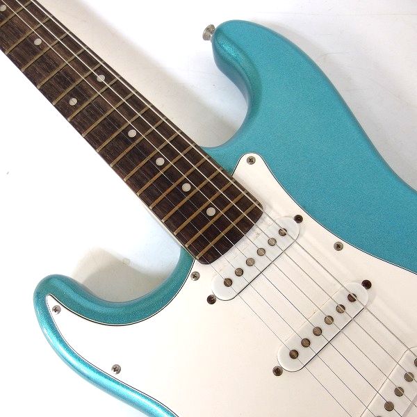 実際に弊社で買取させて頂いた★Bacchus/バッカス Universe Series ストラトキャスターType レフティ/左利き用 ギグケース付 の画像 4枚目