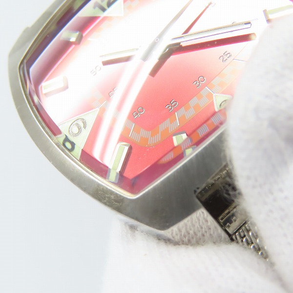 実際に弊社で買取させて頂いたPaul Smith/ポールスミス AUTOMATATIC 自動巻き アナログ腕時計/8220-824709 レッドの画像 4枚目