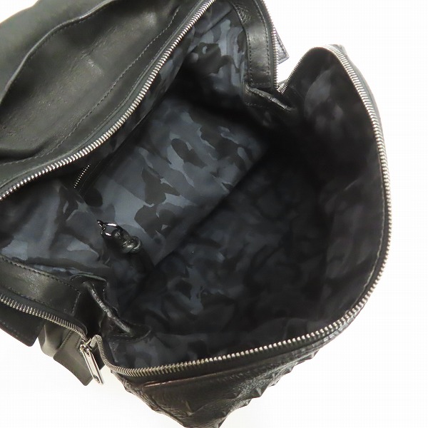 実際に弊社で買取させて頂いたJIMMY CHOO/ジミーチュウ LENNOX スターエンボス バックパック/リュックサックの画像 3枚目