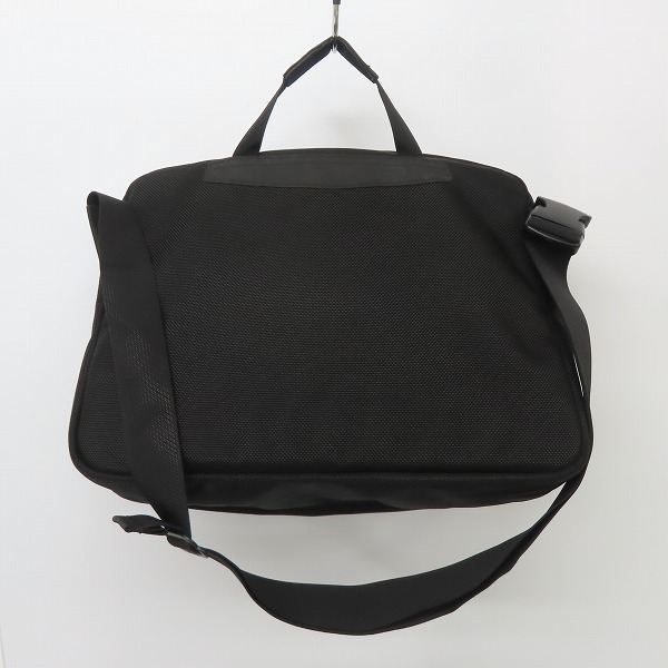 実際に弊社で買取させて頂いたBRIEFING/ブリーフィング DELTA SLASHER M デルタ ショルダーバッグ BRA211L11の画像 1枚目
