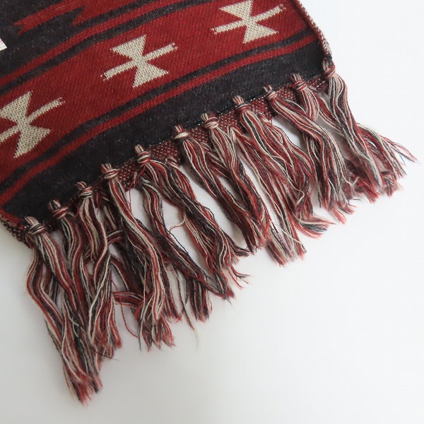 実際に弊社で買取させて頂いたTHE FLAT HEAD/フラットヘッド ネイティブ柄 フリンジ マフラー レッドの画像 4枚目