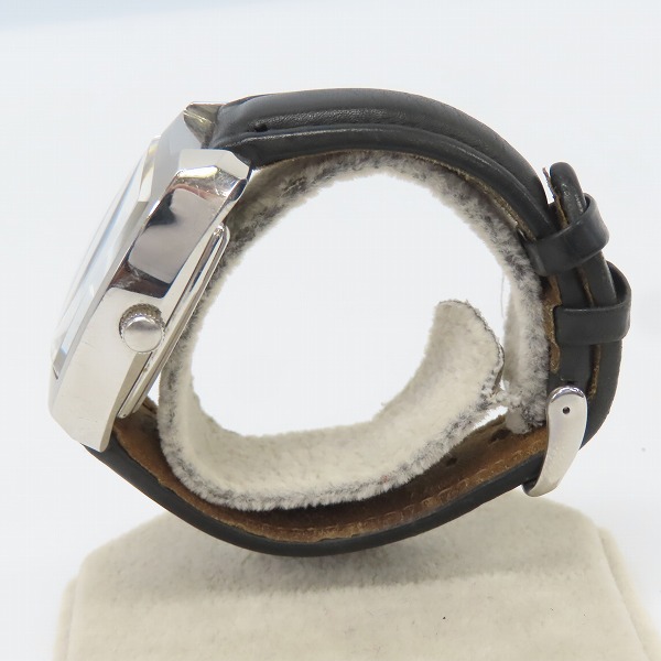 実際に弊社で買取させて頂いたPaul Smith/ポールスミス AUTOMATATIC 自動巻き アナログ腕時計/8220-824709 ブラックの画像 1枚目