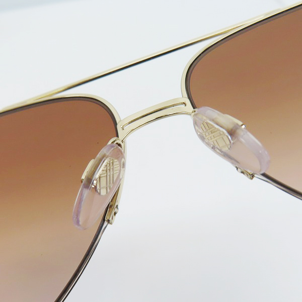 実際に弊社で買取させて頂いたBURBERRY/バーバリー ティアドロップサングラス チェック B3113の画像 4枚目