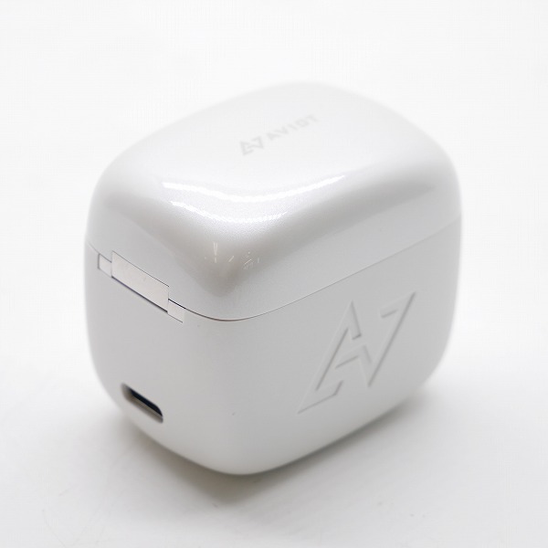 実際に弊社で買取させて頂いたAVIOT/アビオット TE-D01m 完全ワイヤレスイヤホン パールホワイト【簡易動作確認済】の画像 5枚目