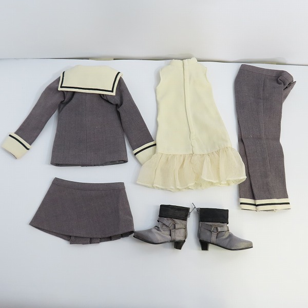 実際に弊社で買取させて頂いたVOLKS/ボークス スーパードルフィー/ドルフィードリーム他 制服系/ロングスカート等 ドール用ドレスセットの画像 3枚目