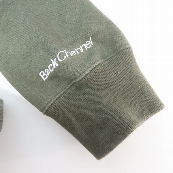 実際に弊社で買取させて頂いたBackChannel/バックチャンネル ロゴ プリント プルオーバーパーカー カーキ系/Lの画像 6枚目