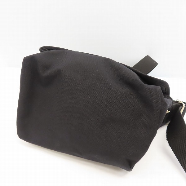 実際に弊社で買取させて頂いたManhattan portage/マンハッタンポーテージ スヌーピー ショルダーバック ブラックの画像 2枚目