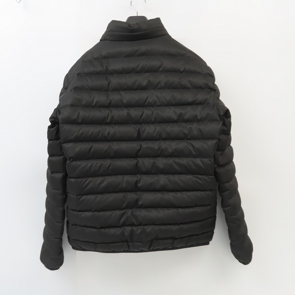 実際に弊社で買取させて頂いたEMPORIO ARMANI/エンポリオアルマーニ EA7 ダウンジャケット 7VPB14 PNT0Z/XLの画像 1枚目