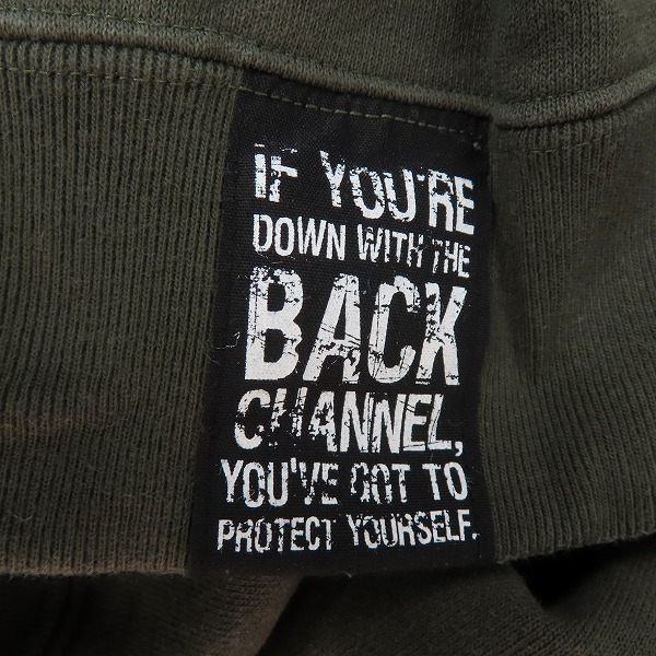 実際に弊社で買取させて頂いたBackChannel/バックチャンネル ロゴ プリント プルオーバーパーカー カーキ系/Lの画像 5枚目