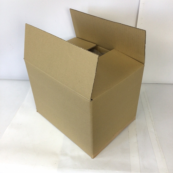 実際に弊社で買取させて頂いた【おまとめ品/未使用品含む】カーハート/バーバリーブラックレーベル/エルエルビーン 等 Tシャツ ジャケット パンツ 他の画像 8枚目