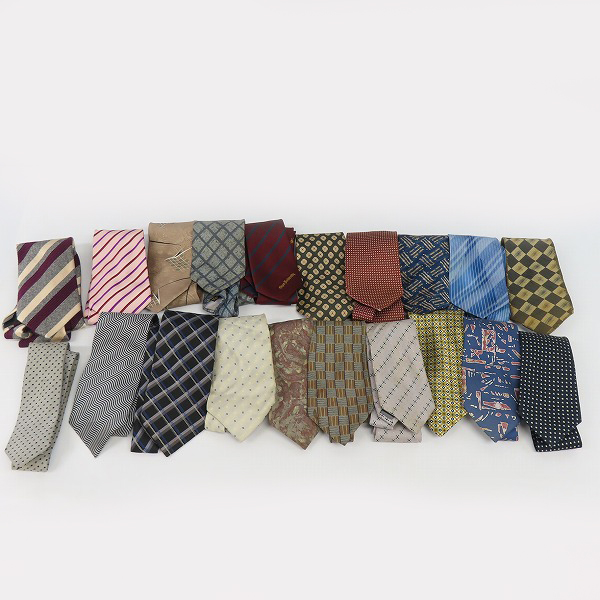 実際に弊社で買取させて頂いた【おまとめ品】Dolce&Gabbana/ドルチェ＆ガッバーナ HUGO BOSS/ヒューゴボス他  ネクタイ