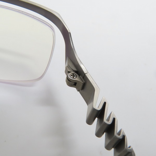 実際に弊社で買取させて頂いた999.9/フォーナインズ チタンフレーム 度入り眼鏡 シルバー S-91Tの画像 5枚目