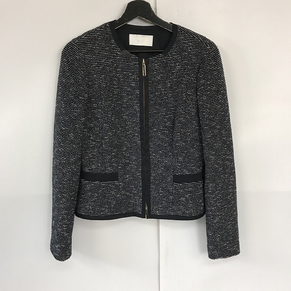 実際に弊社で買取させて頂いた【おまとめ品】HUGO BOSS/ヒューゴボス レディース スーツ セットアップ の画像 4枚目