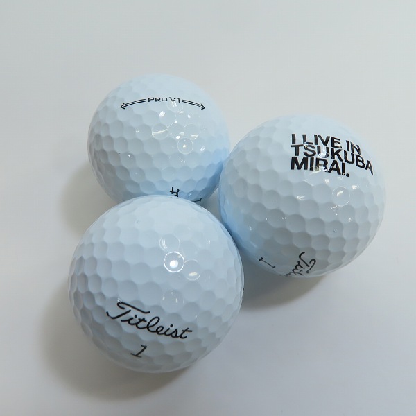 実際に弊社で買取させて頂いた(2)【未使用/オウンネーム】Titleist/タイトリスト PRO V1 ゴルフボール 1ダースの画像 2枚目