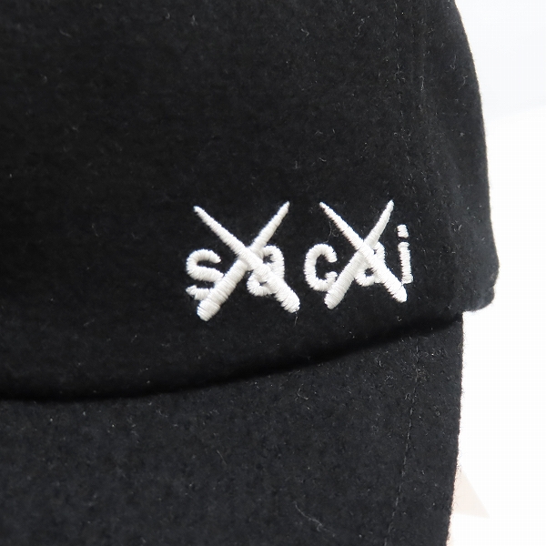 実際に弊社で買取させて頂いた【未使用】sacai×KAWS/サカイ×カウズ Melton cap メルトンキャップ 21-0289S/1の画像 4枚目