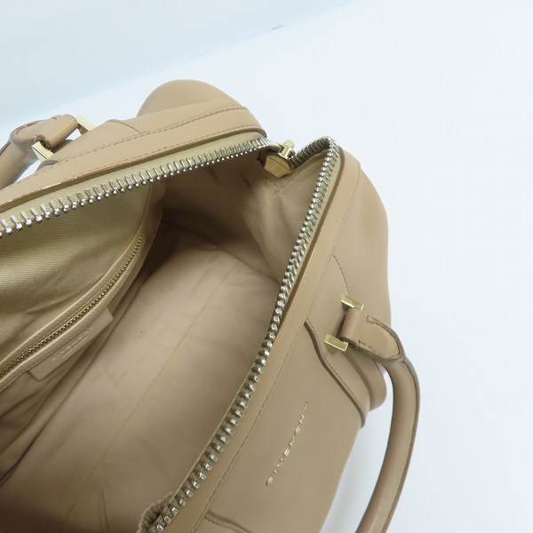 実際に弊社で買取させて頂いたGIVENCHY/ジバンシィ 2WAY ミニボストン/ショルダーバッグの画像 3枚目