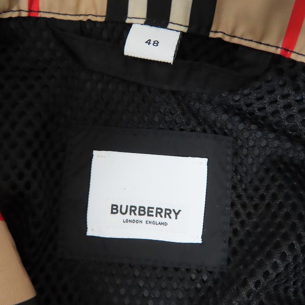 実際に弊社で買取させて頂いたburberrys/バーバリーズ ナイロンジャケット フード付き パーカー 48の画像 2枚目
