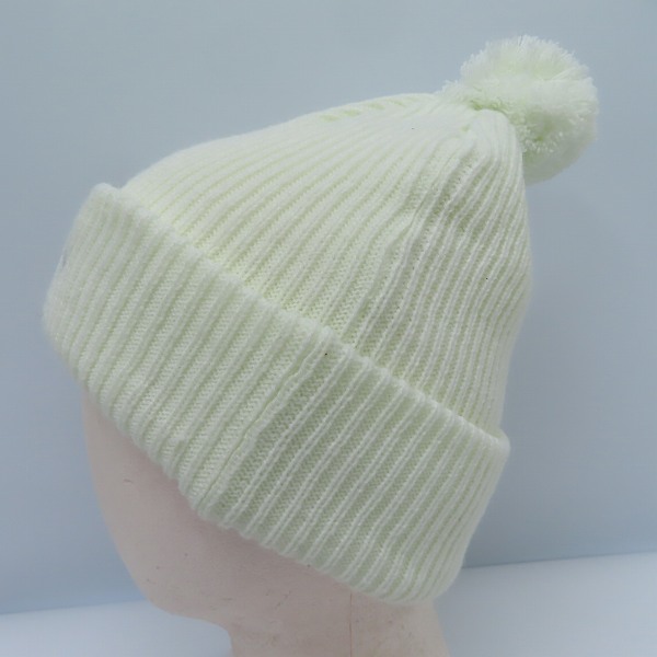 実際に弊社で買取させて頂いた（2）【未使用】NEW ERA×FRAGMENT DESIGN/ニューエラ×フラグメント デザイン ポンポンニット リブ ホワイトの画像 2枚目