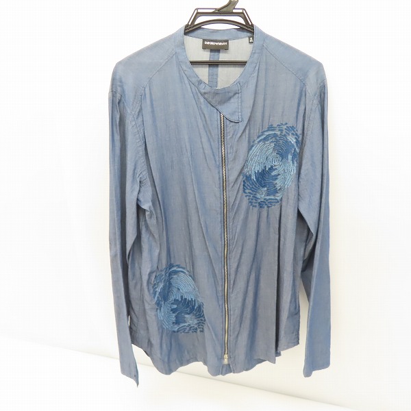 実際に弊社で買取させて頂いたEMPORIO ARMANI/エンポリオアルマーニ 刺繍デザイン ダブルジップ シャンブレー シャツ ブルゾン V1CD3TV128C/40