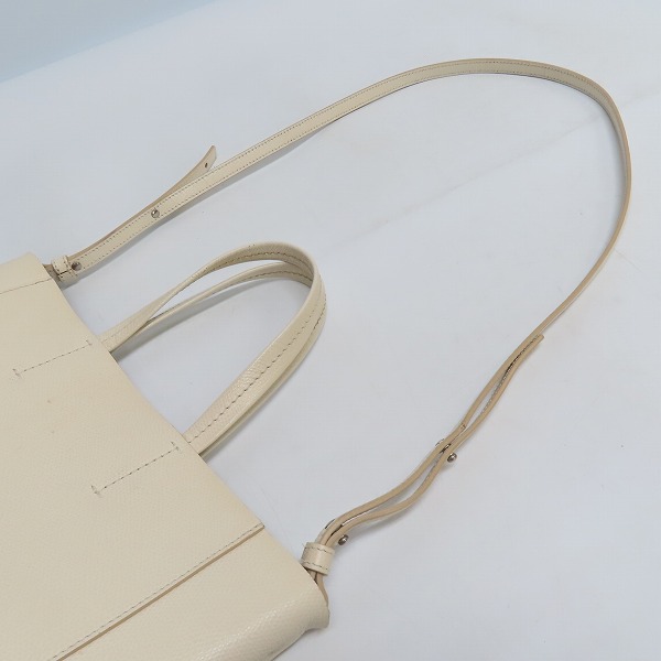 実際に弊社で買取させて頂いたCELINE/セリーヌ バーティカル カバ スモール 2way トートバッグ ホワイト/ブラックの画像 6枚目