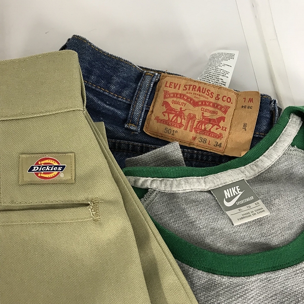 実際に弊社で買取させて頂いた【おまとめ品】リーバイス/ディッキーズ/ナイキ 等 長袖Tシャツ/デニムパンツ/パンツ 他の画像 1枚目