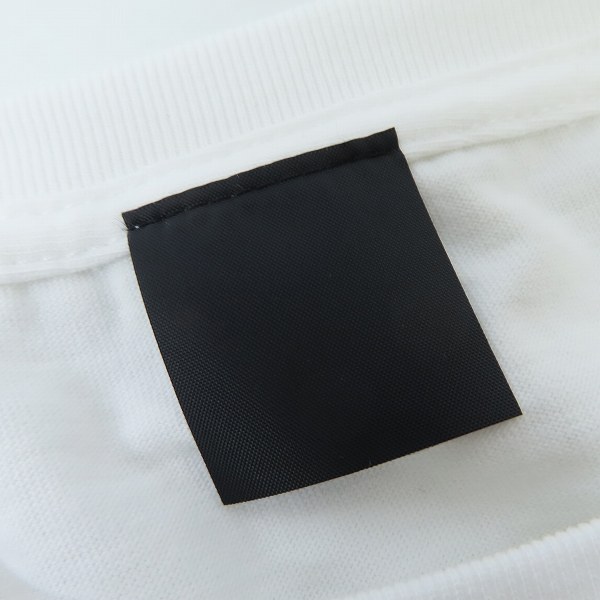 実際に弊社で買取させて頂いたfragment design/フラグメントデザイン 半袖ロゴTシャツ  ホワイト　LOVOT FRGMT Tee/Mの画像 2枚目
