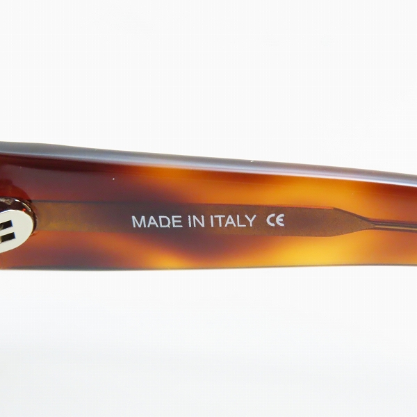 実際に弊社で買取させて頂いた（2）LOEWE/ロエベ サングラス アイウェア SLW506 COL.710 の画像 6枚目