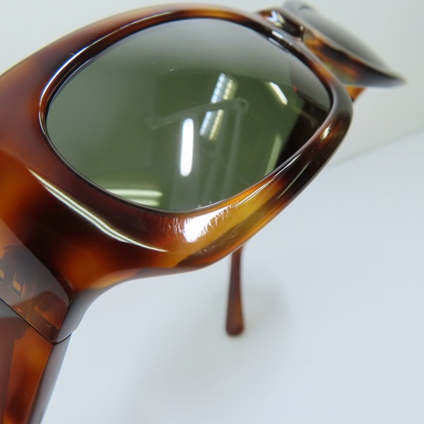 実際に弊社で買取させて頂いた(2)LOEWE/ロエベ サングラス アイウェア SLW506 COL.710 の画像 6枚目