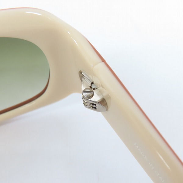 実際に弊社で買取させて頂いた(2)LOEWE/ロエベ サングラス アイウェア SLW506 COL.D23の画像 6枚目