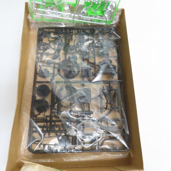実際に弊社で買取させて頂いた【未組立】TAMIYA/タミヤ 小鹿タミヤ 1/12スケール カワサキ KR1000F 耐久レーサーの画像 3枚目
