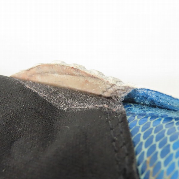 実際に弊社で買取させて頂いた【観賞用】Reebok/リーボック atmos別注 INSTA PUMP FURY SNAKE COLLECTION REPTILE BLUE 1-961243/27.0　の画像 6枚目